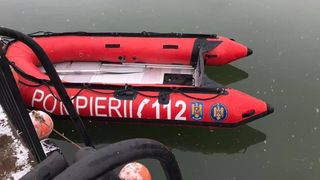 Doi minori au căzut în râul Bistriţa. Copiii sunt în stop cardio-respirator