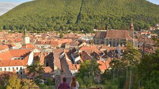 Un locuitor din Brașov a cumpărat o stradă întreagă din oraș. Acum primăria se chinuie să o recupereze