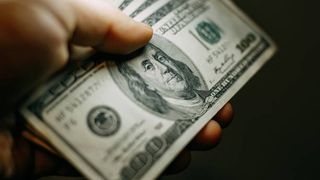 O călugăriță de 80 de ani din California a fost condamnată la un an de închisoare după ce a cheltuit banii unei școli catolice în cazinouri