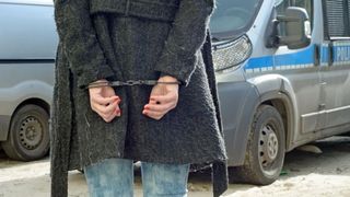 Gălățeancă prinsă când fura din locuințele clienților ei din piață