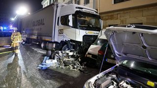 Un TIR condus de un bărbat băut a făcut prăpăd într-un oraș din Germania