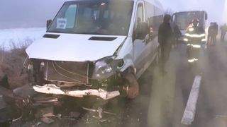 Un microbuz școlar, implicat într-un accident violent în Cluj