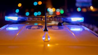 Caz înfiorător. Un băiat de 15 ani și-a ucis părinții și fratele pentru că i s-a interzis accesul la internet