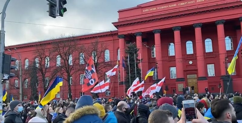 Proteste masive anti-război în Ucraina. Ce se întâmplă la Kiev?
