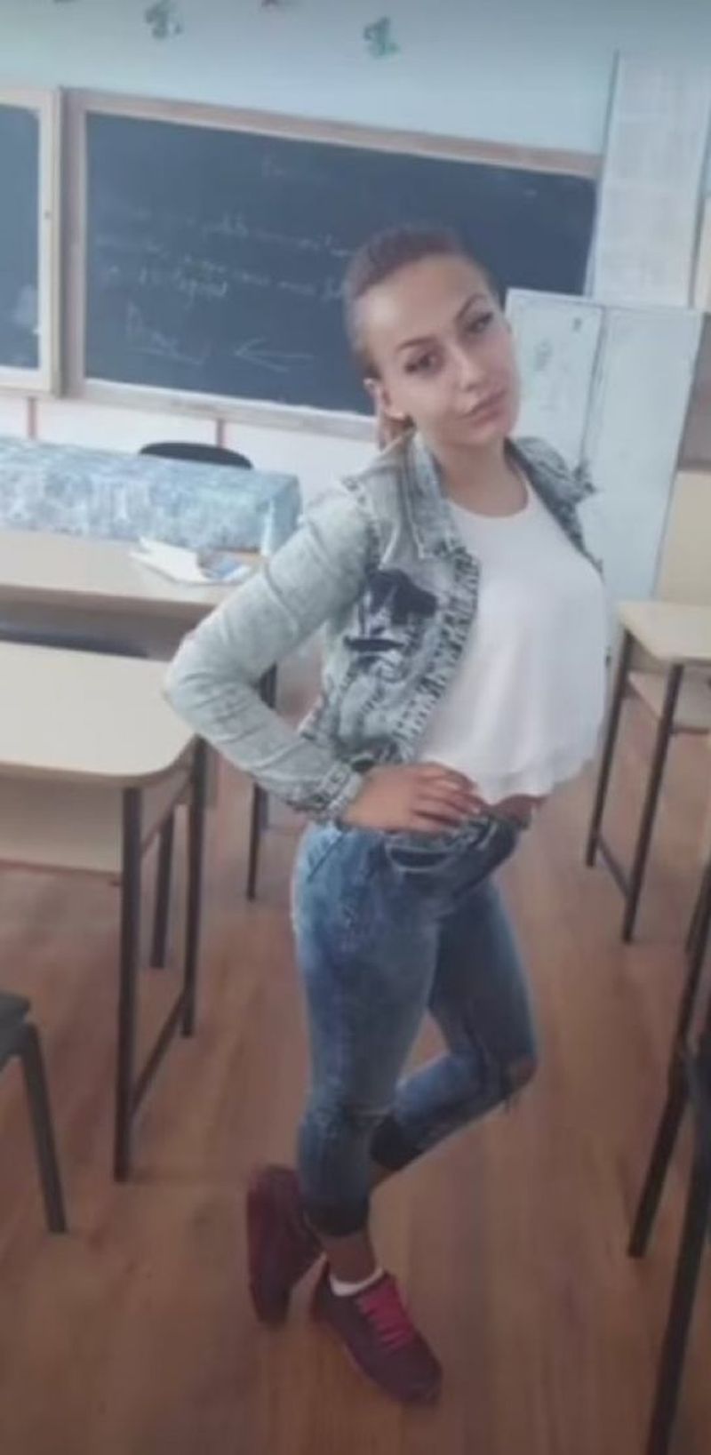 Imagini incredibile cu Marinela Mavrodin de la Puterea Dragostei în perioada adolescenței. Fosta concurentă a trecut prin multe intervenții estetice