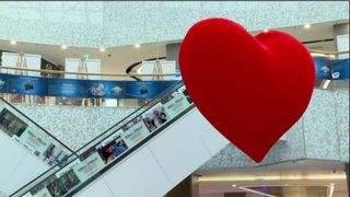 VIDEO | Criza financiară din ultima perioada s-a resimțit &icirc;n acest an &icirc;n bugetul de Ziua &Icirc;ndrăgostiților