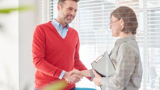 Peste 11.000 de joburi rămase neocupate în Sănătate și Învățământ