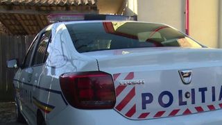 O femeie din Caraș-Severin a fost &icirc;njunghiată și abandonată &icirc;ntr-un c&acirc;mp 