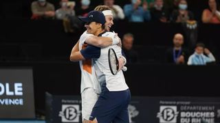 Un rus și un ucrainean au c&acirc;știgat &icirc;mpreună un turneu de tenis la dublu