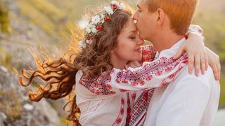 Tradiții și obiceiuri străvechi de Dragobete, pe care nu le știai. Cum se sărbătorea &icirc;n trecut iubirea, de 24 februarie