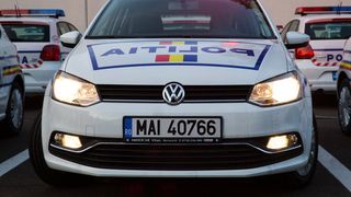 O femeie din Cernavodă, &icirc;njunghiată de concubin, a reușit să sune la 112 &icirc;nainte să leșine. Unul dintre copiii ei, &icirc;nger salvator