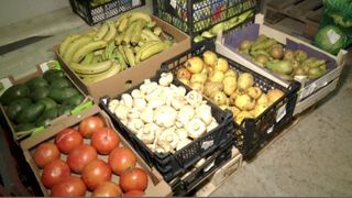 VIDEO | Scumpirile din ultima vreme îi determină pe tot mai mulți să ceară ajutorul Băncilor de Alimente