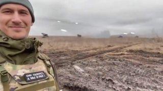 Confruntările dintre Rusia și Ucraina, transmise cu mândrie pe TikTok. Un soldat rus s-a fotografiat în timp ce se amuza de bombardamentele din Ucraina