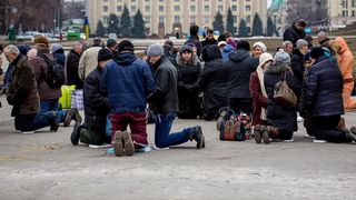 Rugăciune în vreme de război. Cum te poți ruga în aceste zile pentru pace