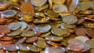 Curs valutar BNR, azi 1 martie 2022. La ce valoare a ajuns euro? Anunțul oficial