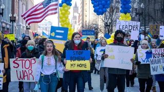 Proteste în Rusia: Ce păţesc cei care ies în stradă şi protestează împotriva războiului?