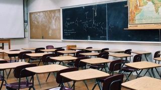 C&acirc;nd &icirc;ncepe vacanţa de primăvară pentru elevi şi studenţi?