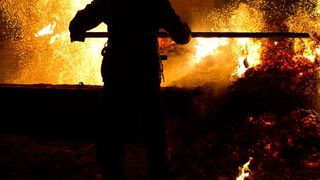 Joe Biden, discuții importante cu Președintele Ucrainei despre incendiul produs la centrala nucleară de la Zaporojie