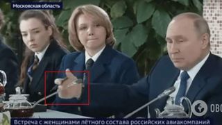 VIDEO |Putin și-a trucat prezența la o întâlnire oficială. Detaliul care l-a dat de gol pe președintele rus