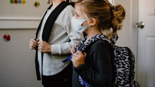 Vești bune pentru elevi. Vor primi tichete în valoare de 500 de lei