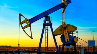 Prețul petrolului a scăzut puternic în ultima zi. Care este motivul