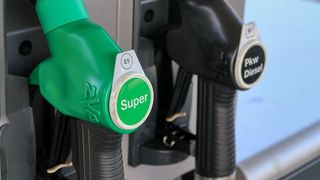 VIDEO - Zvonurile privind explozia prețurilor la benzină și motorină au fost și în Bulgaria săptămâna trecută. Vezi cum au rezolvat autoritățile situația