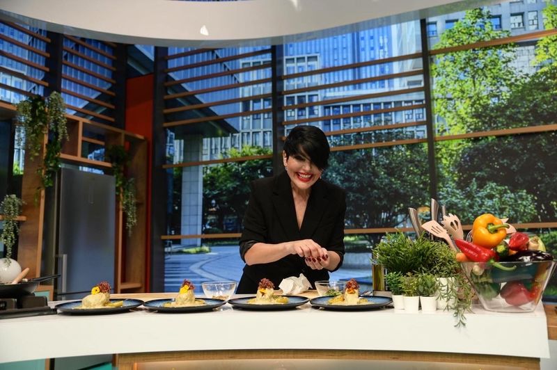 ce-au-facut-vedetele-de-la-dimineata-cu-noi-imediat-dupa-prima-editie-a-emisiunii-de-la-kanal-d-impresii-la-cald