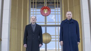 Președintele Turciei și cancelarul Germaniei, apel comun la încetarea focului în Ucraina