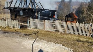 O biserică de lemn din Arad, care datează din anul 1724, a ars &icirc;n &icirc;ntregime &icirc;ntr-un incendiu