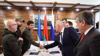 Când ar urma să se încheie războiul. Anunțul a fost făcut de consilierul lui Zelenski