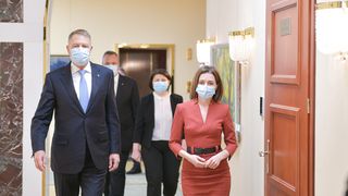 Klaus Iohannis, declarații după întâlnirea cu Maia Sandu: România va primi atâţia refugiaţi ucraineni câţi vin