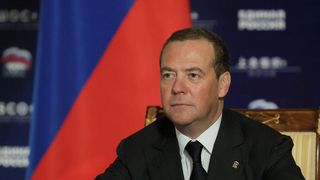 Dmitri Medvedev amenințări dure la adresa Occidentul: ,,Rusia are puterea de a-i pune pe toţi duşmanii obraznici la locul lor"