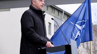 Mircea Geoană anunță că o eventuală misiune de menţinere a păcii în Ucraina va fi decisă prin consens de liderii ţărilor NATO