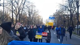 Protest amplu &icirc;n Bucureşti faţă de războiul din Ucraina. Mesaje de susţinere pentru poporul ucrainean