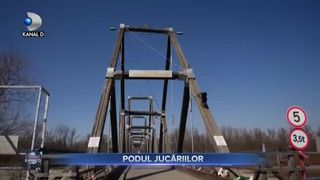 Podul jucăriilor