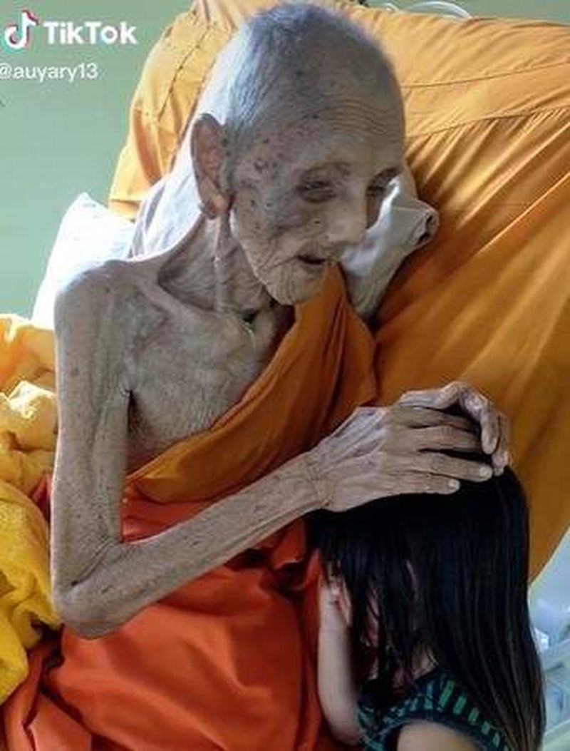 El este bătrânul care a ajuns viral pe TikTok. Câți ani are, de fapt, bărbatul