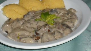 Ciulama de ciuperci de post: Reţeta simplă pentru această perioadă