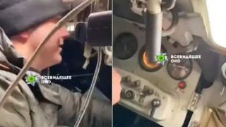 Doi bărbați din Ucraina au furat un TAB rusesc și au ieșit la plimbare. Imaginile circulă în mediul online