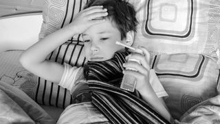 VIDEO - Aproape 50 de mii de români s-au pricopsit în ultima săptămână cu viroze respiratorii acute. Copiii și adolescenții, cei mai afectați