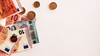 VIDEO - Valul de scumpiri continuă până de sărbători. Ce spun economiștii