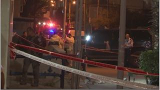 VIDEO - Imagini șocante vin din Israel, unde un atac armat a avut loc într-o suburbie a orașului Tel Aviv. Cinci oameni au murit