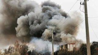 Incendiu uriaș la Glina. Arde un centru de colectare și reciclare a deșeurilor