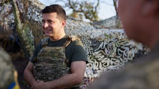 Zelenski a transmis că a demis doi generali ucraineni. Acești „trădători” erau oficiali din serviciile de securitate