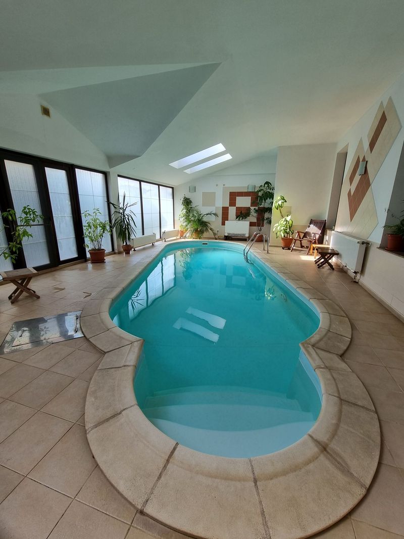 Sâmbăta aceasta, de la ora 15:00, în „ROventura”: Curtea de Argeș, leagăn al Monarhiei