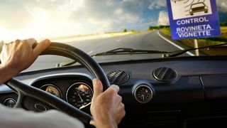 Amenzi rovinietă 2022: Noile schimbări din Codul Rutier