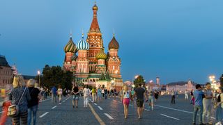 Care sunt țările „prietene” cu care Rusia va relua legăturile aeriene