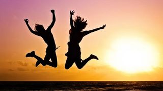 VIDEO - Rezervările de 1 mai pe litoral sunt în creștere. Cât costă o noapte de cazare în Mamaia