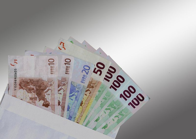 Curs valutar BNR azi, 5 aprilie 2022. La ce valoare a ajuns moneda euro?