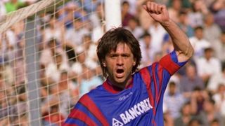 Momente celebre cu Marius Lăcătuș. „Fiara” a împlinit 58 de ani