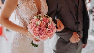 C&acirc;ţi bani se dau la o cununie civilă &icirc;n 2022?